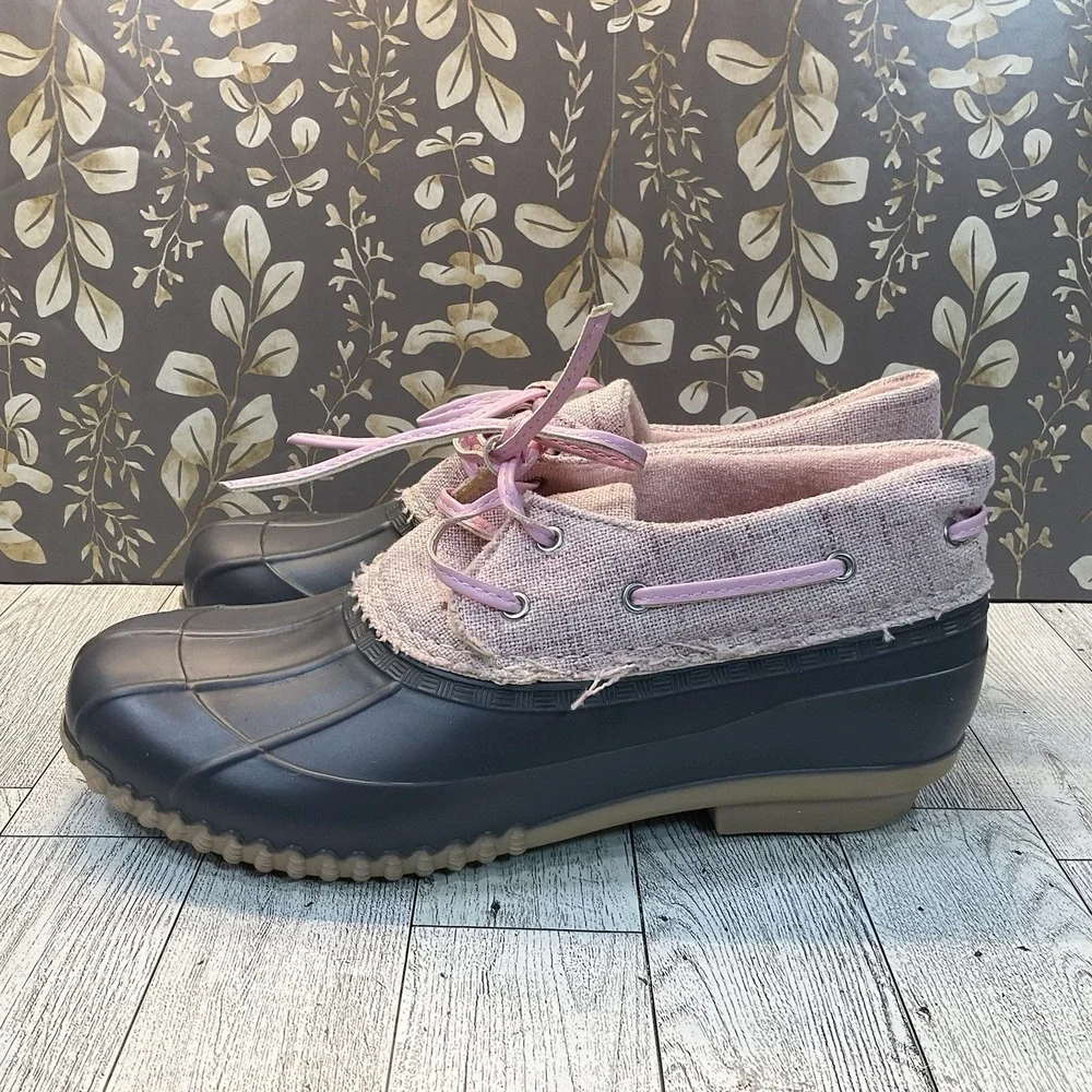 Magellan Outdoors good preowned